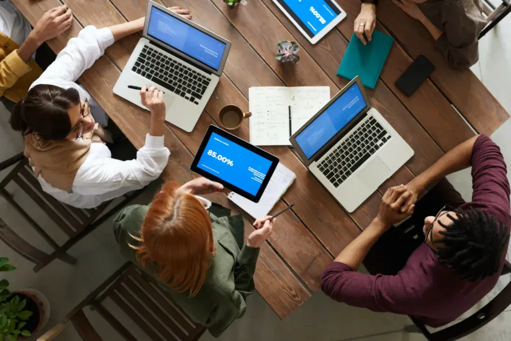 With Intune, colleagues can easily and securely collaborating during meetings.</p>
<p>Photo by fauxels