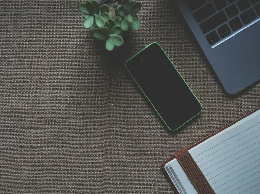 Implementing a BYOD policy with Intune can help your workforce be more mobile and work more securely.</p>
<p>Photo by Pixabay